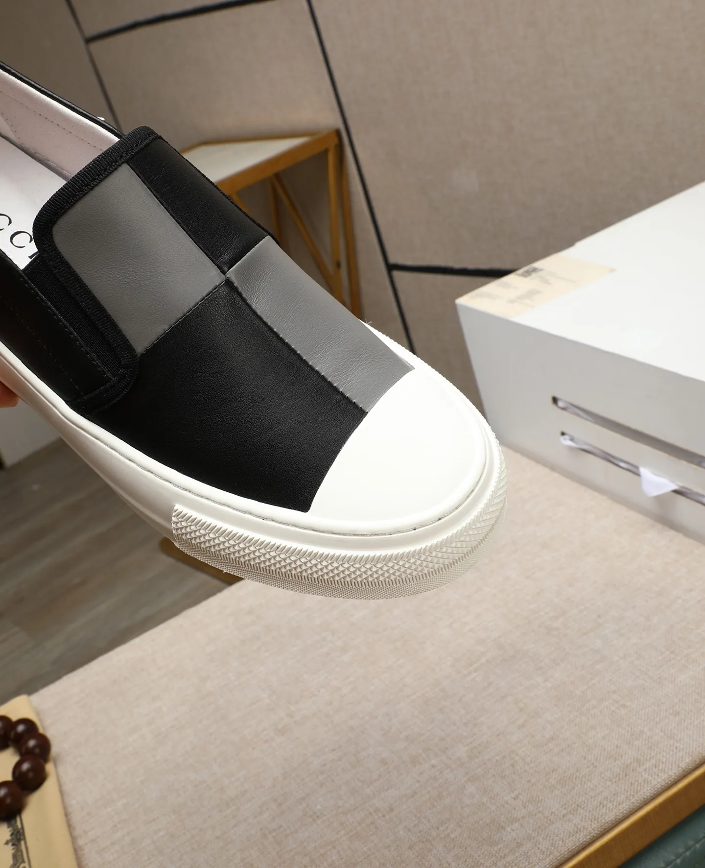 Men's men's shoes 💰440 GUCCI🔍🔍The latest model is on sale at the same time at the counter. Original calfskin imported from Italy, genuine leather lining, (high-end, noble, and classy) with exquisite workmanship. Sole: Original sole provided by the original factory, ⚠Exclusive double-layer movable molded sole super comfortable⚠, real shot 🎬The real thing is better🔍🔍"High quality·Follow the order" Code number 38-44